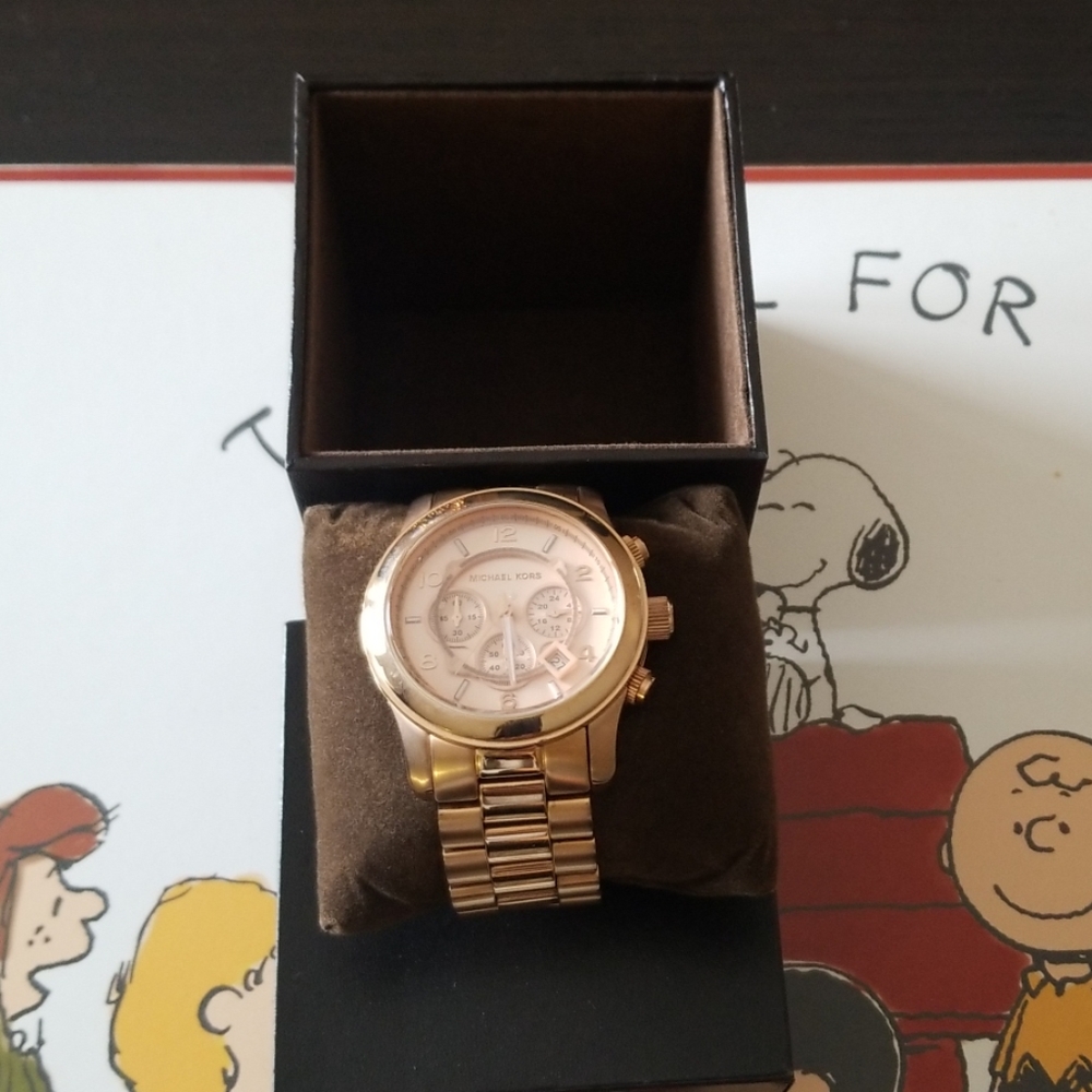 Watch - Picture 3 of 6